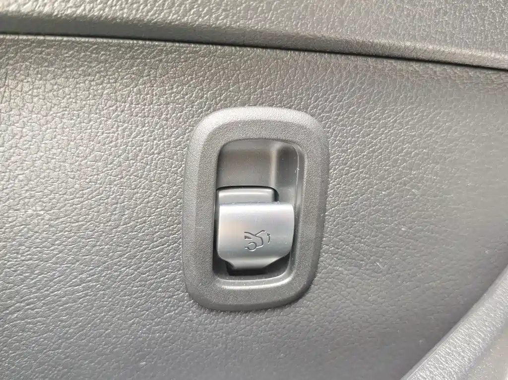 Mercedes-Benz C-Class 2022 — фото 18