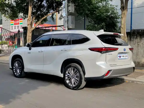Toyota Highlander 2022