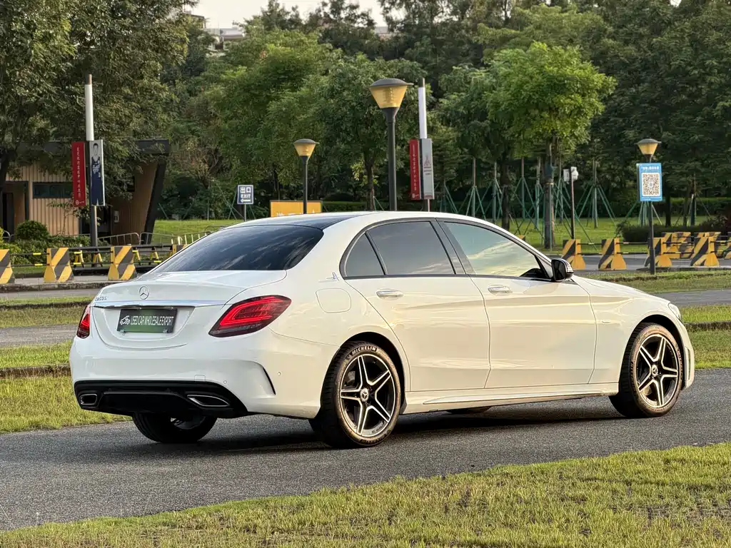 Mercedes-Benz C-Class 2020 — фото 29