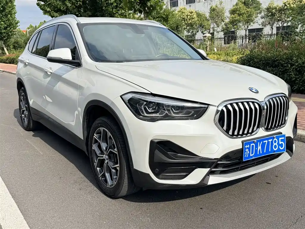 BMW X1 2022 — фото 2