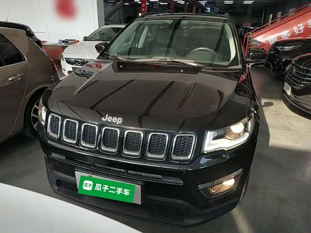 Jeep Compass 2017 — фото 3