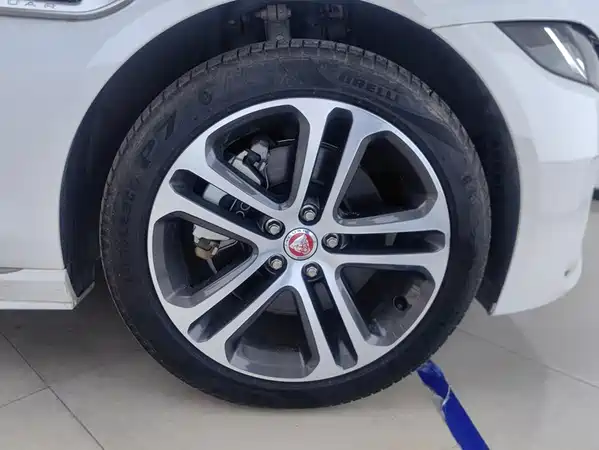 Jaguar XEL 2025