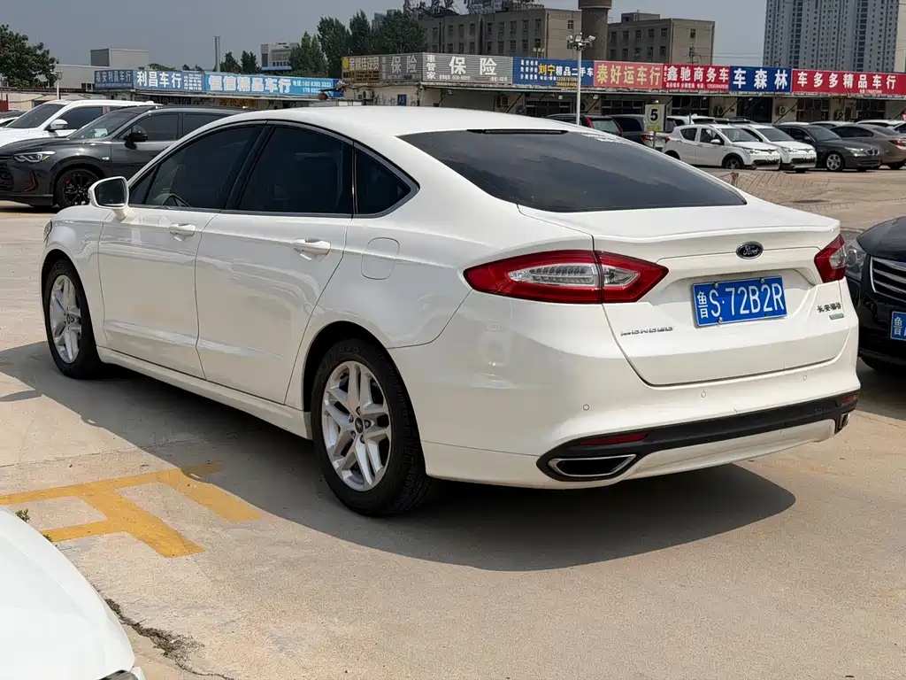 Ford Mondeo 2014 — фото 5