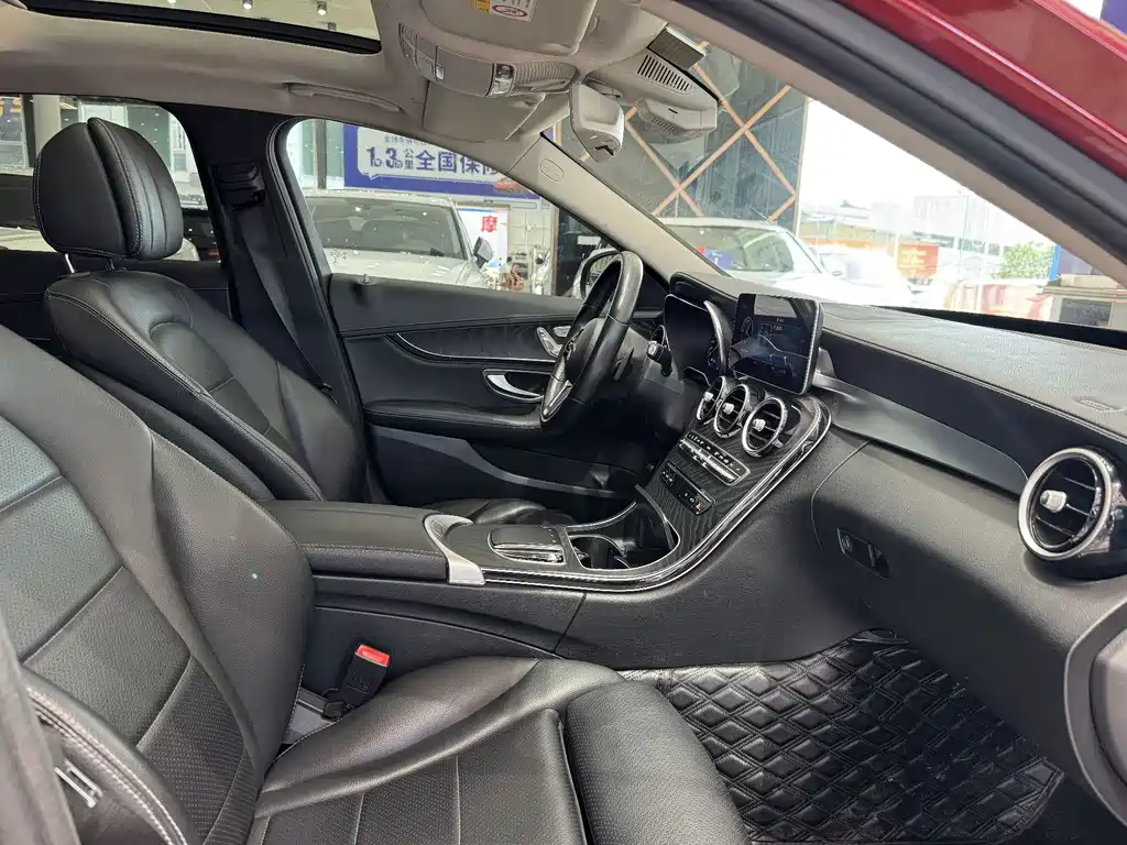 Mercedes-Benz C-Class 2018 — фото 10