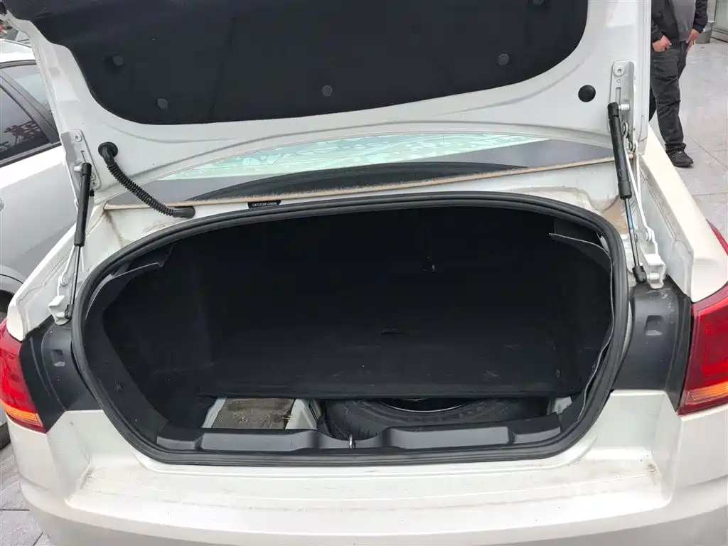 Citroen C-Quatre 2015 — фото 19