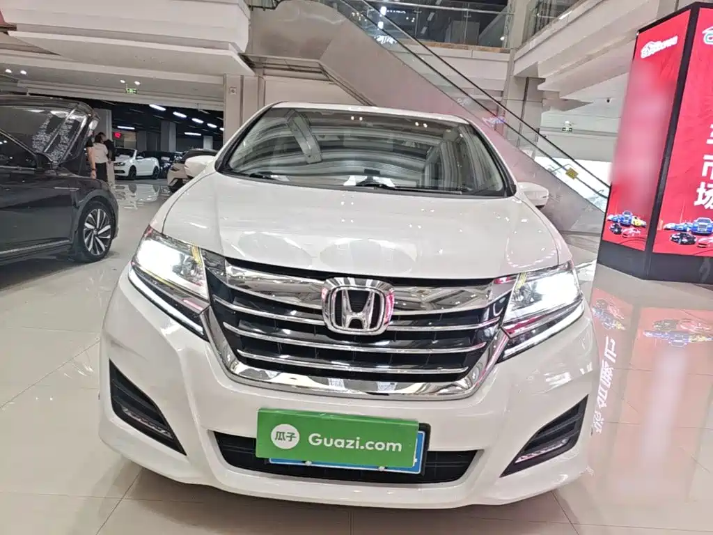 Honda Elysion 2018 — фото 3