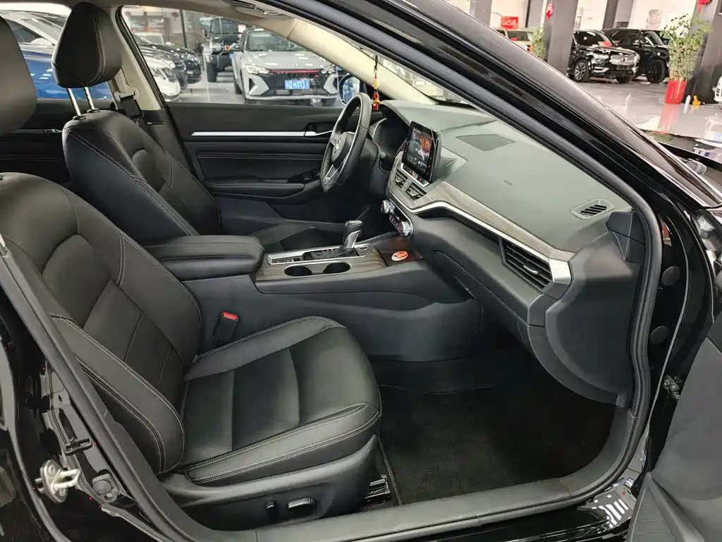 Nissan Teana 2021