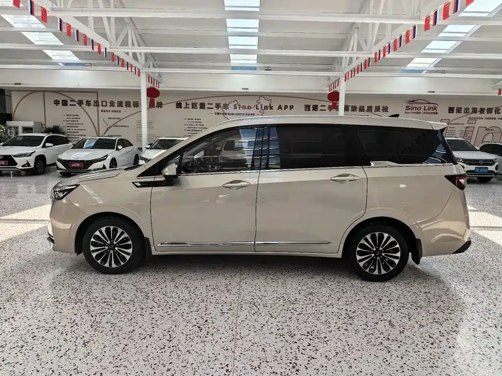 Wuling Jiachen 2022