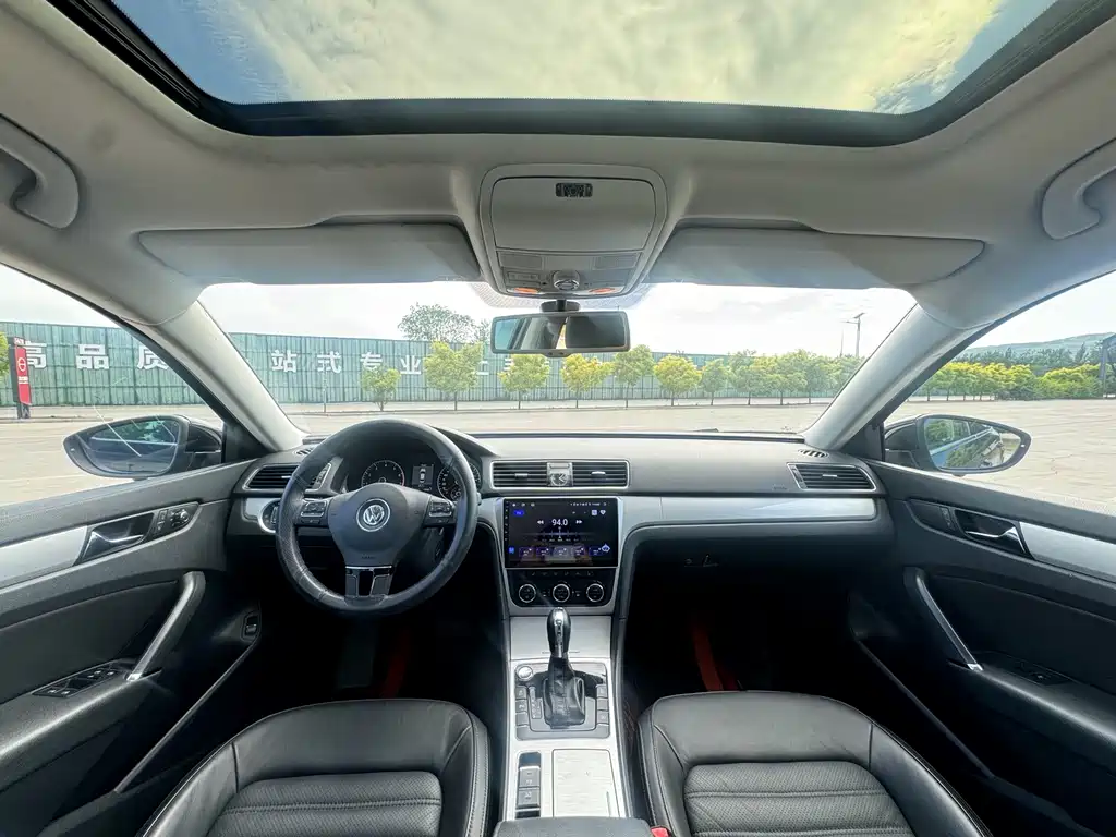 Volkswagen Passat 2014 — фото 13