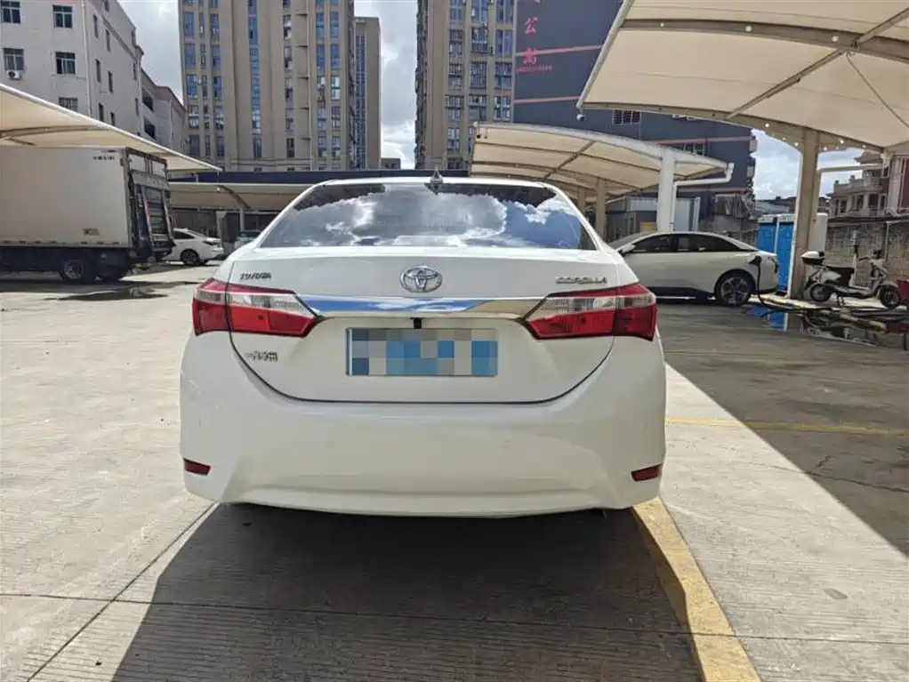Toyota Corolla 2015