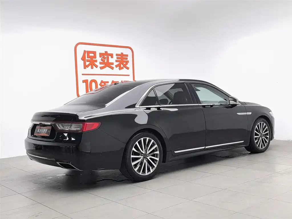 Lincoln Continental 2018 — фото 2