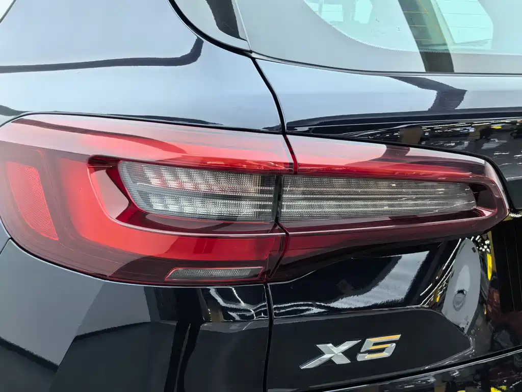 BMW X5 2021 — фото 9