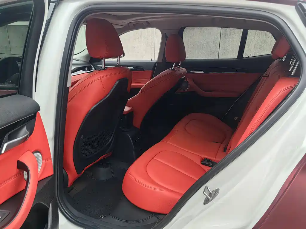 BMW X2 2022 — фото 15