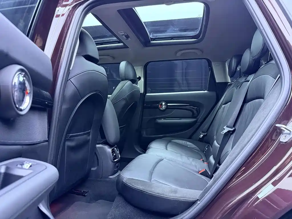 MINI Clubman 2017 — фото 18