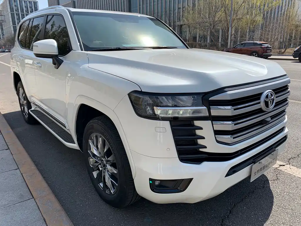Toyota Land Cruiser 2025 — фото 2