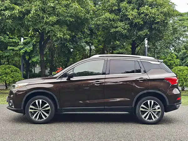 GAC Trumpchi GS4 2016