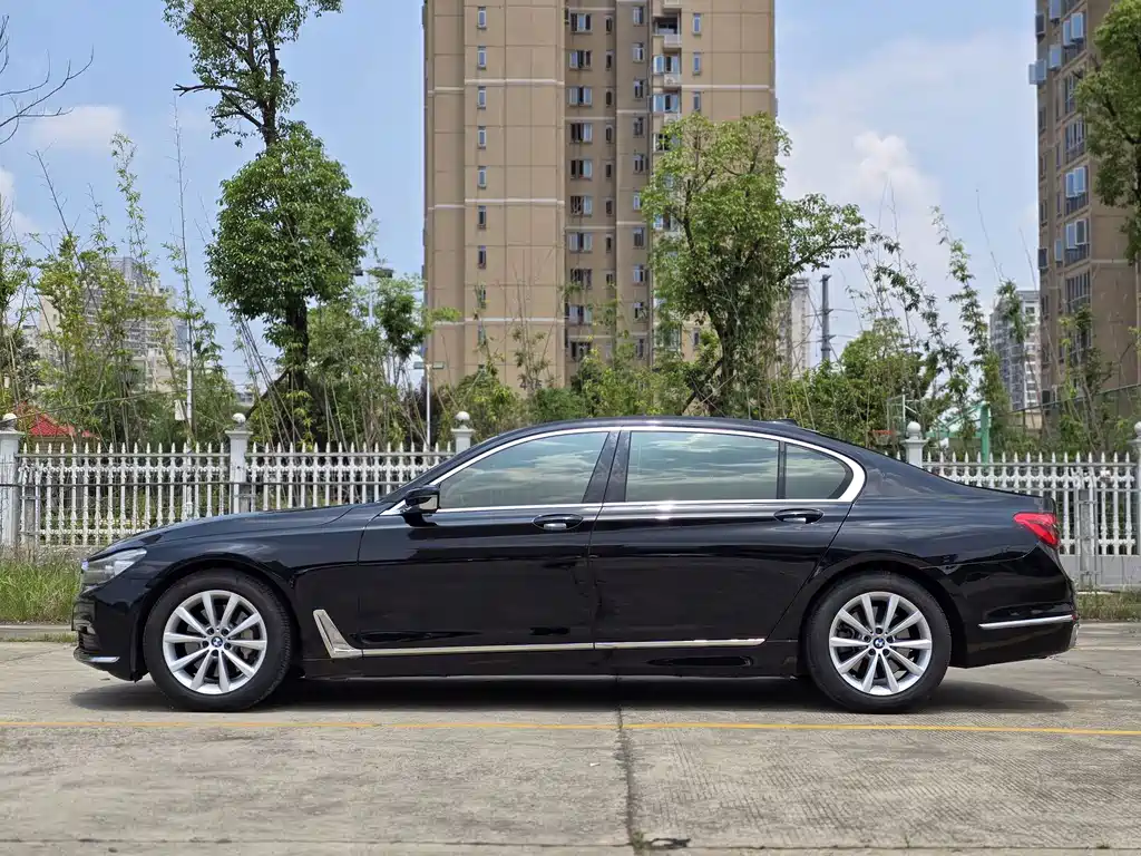 BMW 7 Series 2016 — фото 5