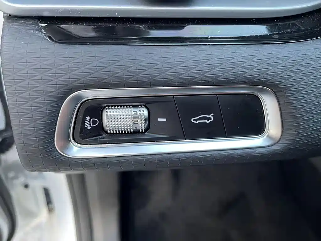 Geely Emgrand 2023 — фото 15