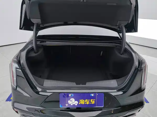 Cadillac CT4 2024