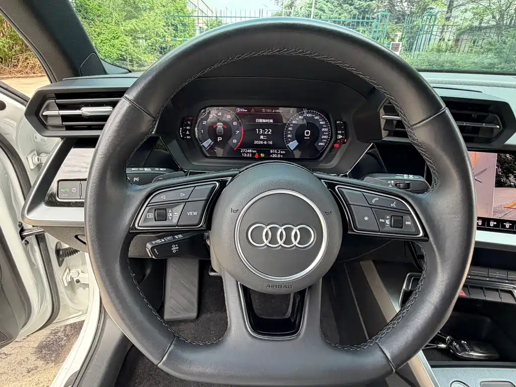 Audi A3 2022 — фото 19