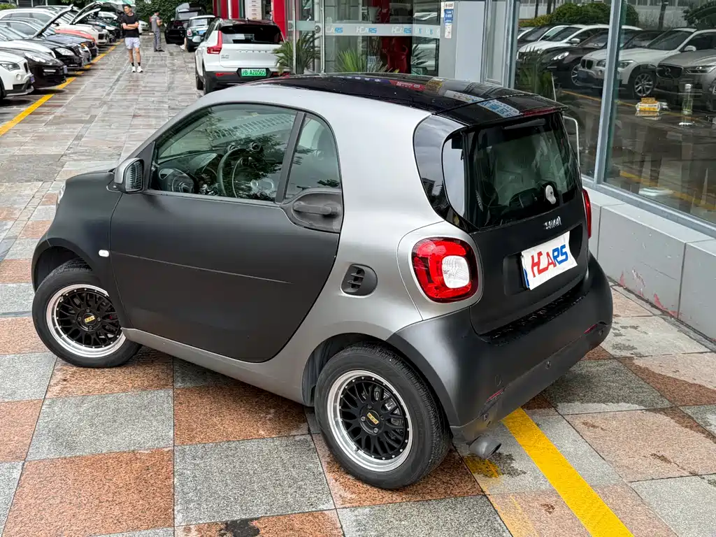 smart Fortwo 2017 — фото 2