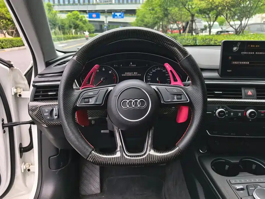 Audi A4L 2018 — фото 14