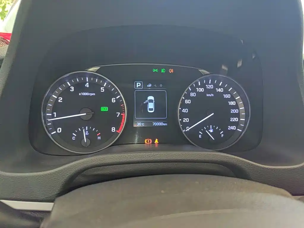 Hyundai Elantra 2019 — фото 12
