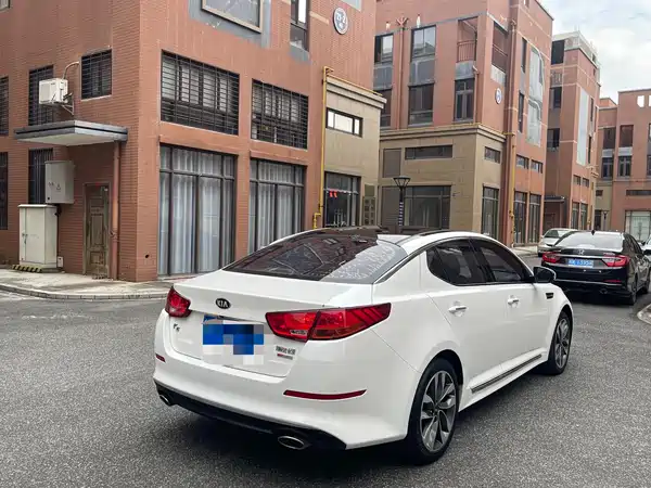 Kia K5 2015