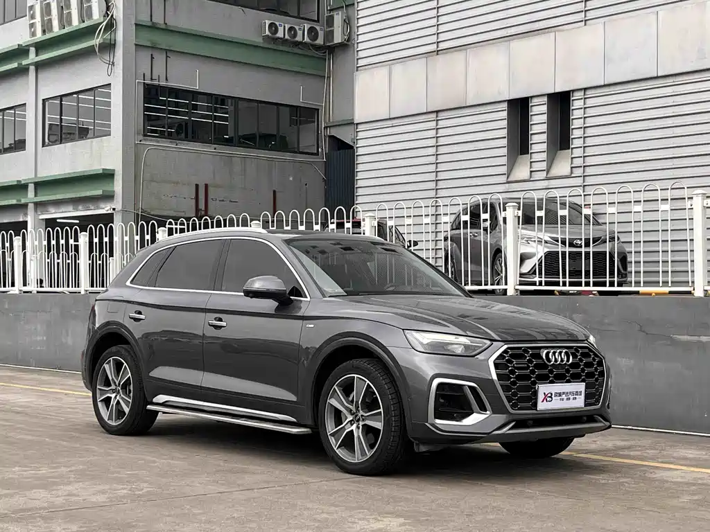 Audi Q5L 2022 — фото 3