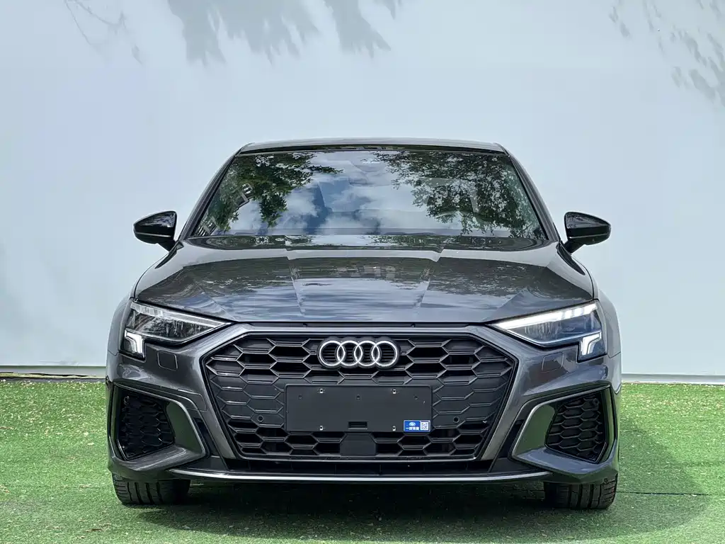 Audi A3 2023 — фото 2