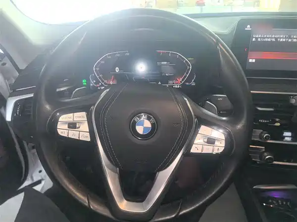 BMW 5 Series 2022