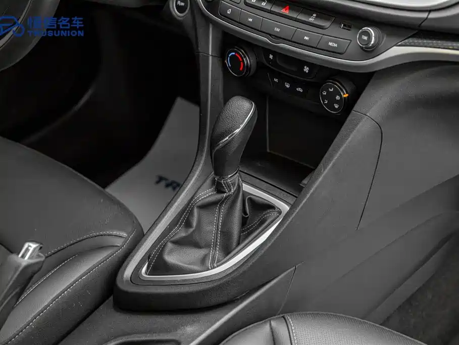 Buick Excelle 2021 — фото 19