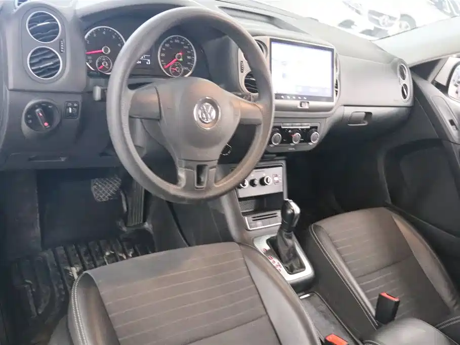 Volkswagen Tiguan 2019 — фото 10