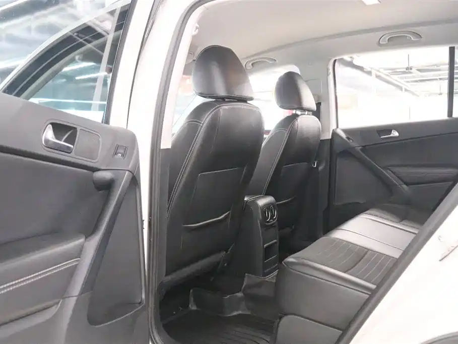 Volkswagen Tiguan 2019 — фото 15