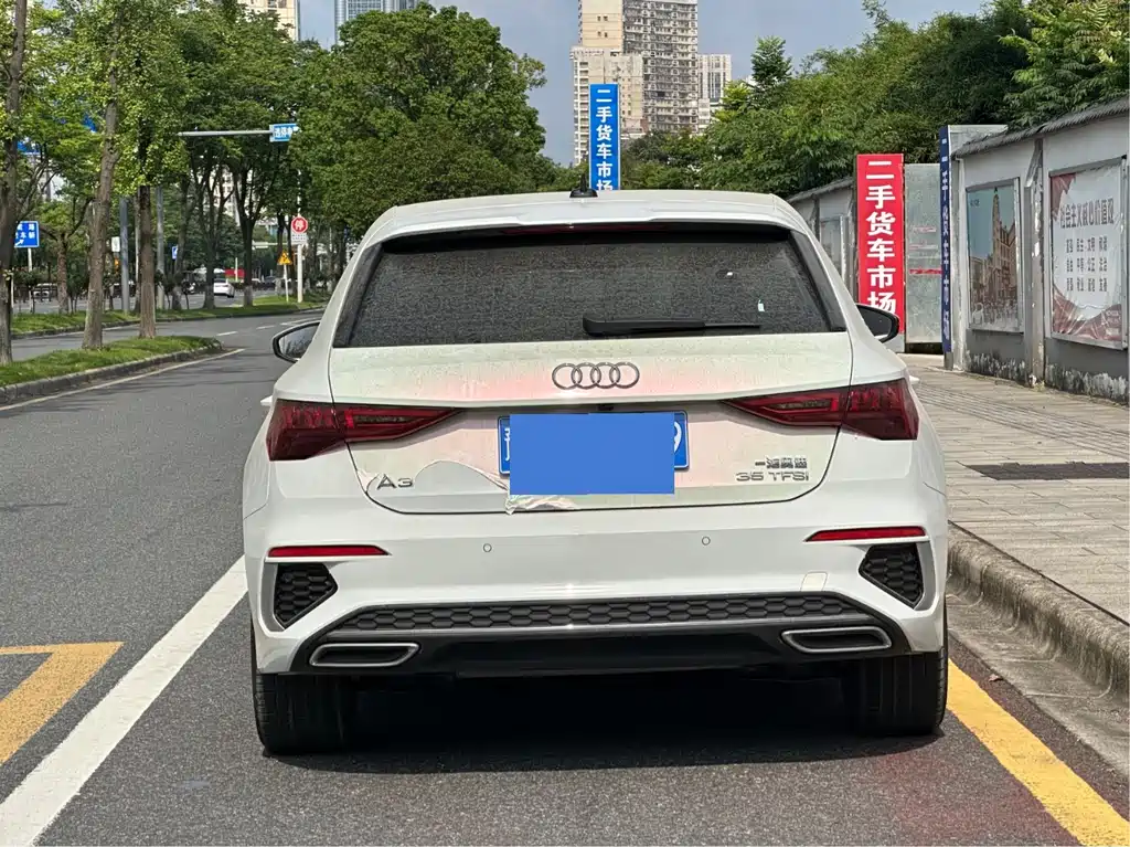 Audi A3 2023 — фото 10