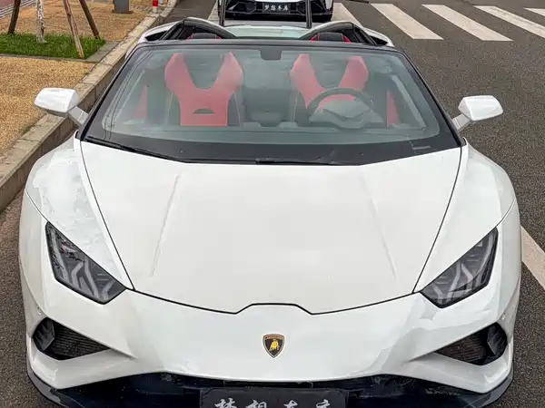 Lamborghini Huracan 2021