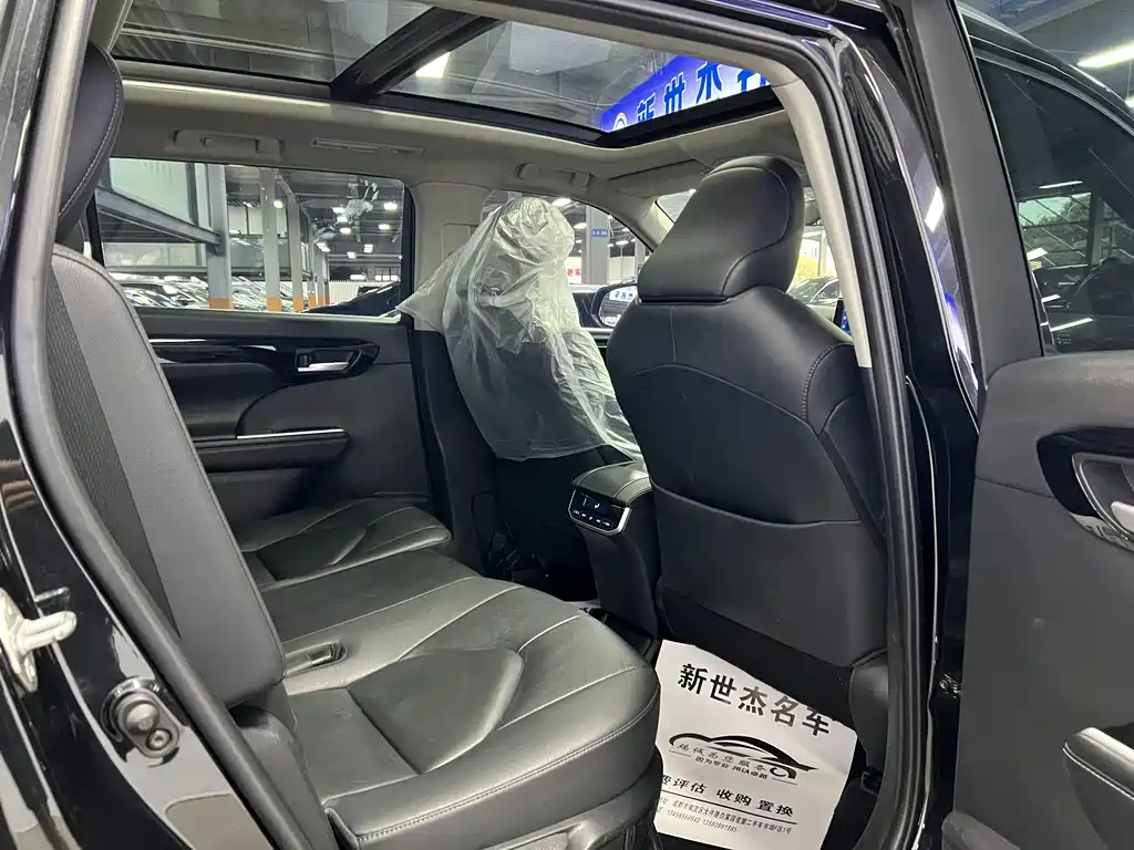 Toyota Highlander 2021 — фото 11