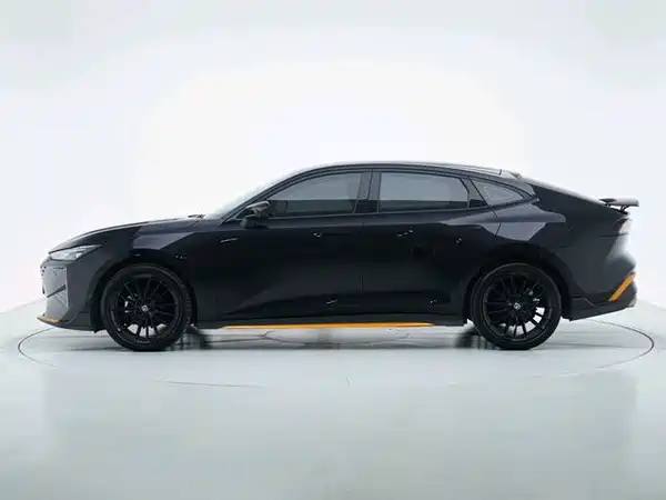 Changan UNI-V 2025