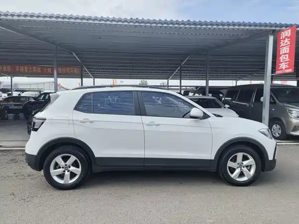 Volkswagen T-Cross 2024