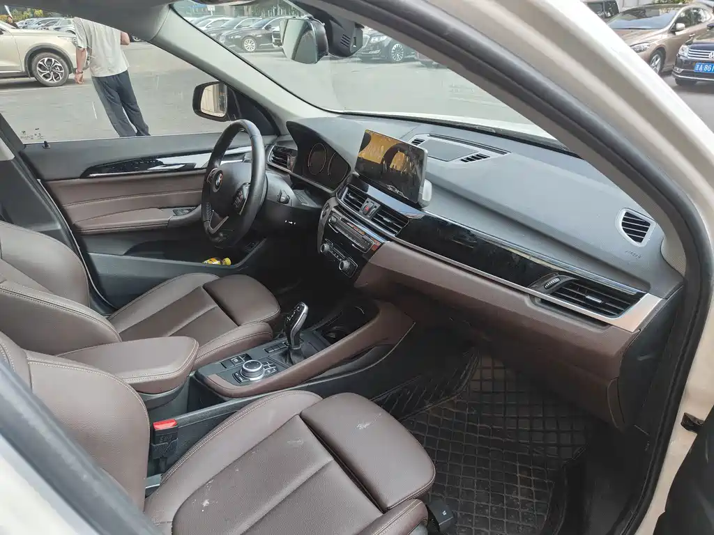 BMW X1 2021