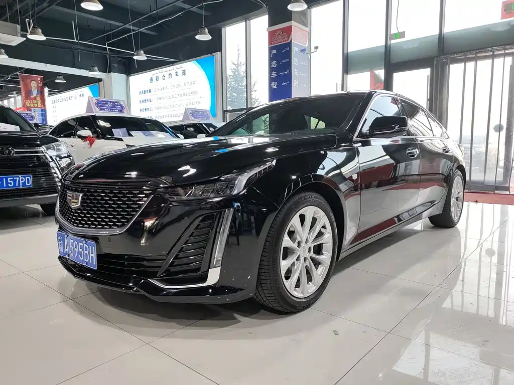 Cadillac CT5 2023 — фото 1