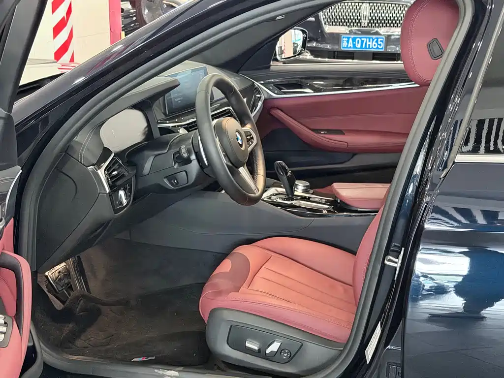 BMW 5 Series 2019