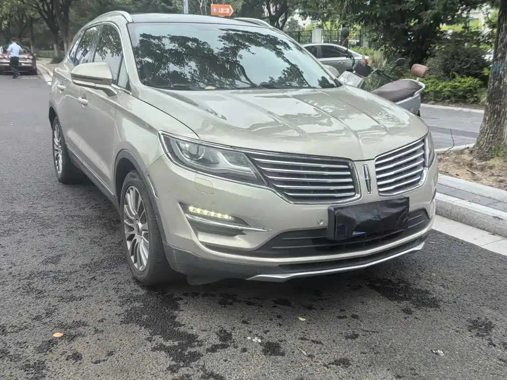 Lincoln MKC 2015 — фото 1