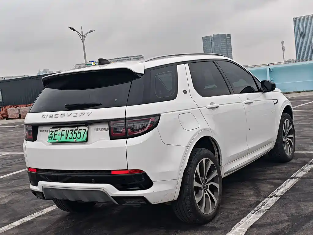 Land Rover Discovery Sport Hybrid 2024 — фото 5