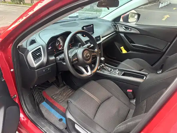 Mazda 3 Axela 2019
