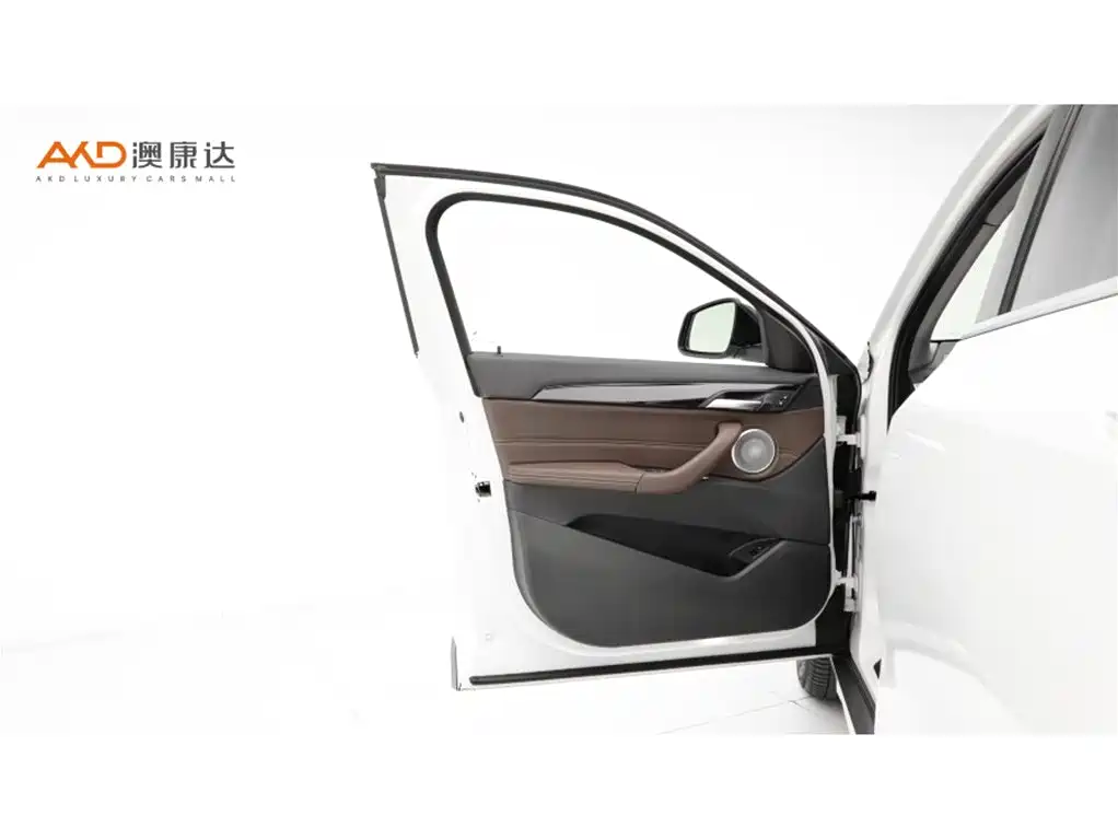 BMW X2 2023 — фото 10