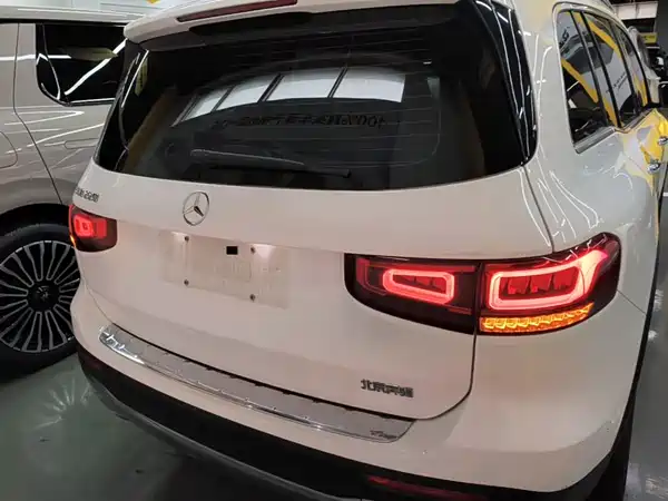 Mercedes-Benz GLB 2021