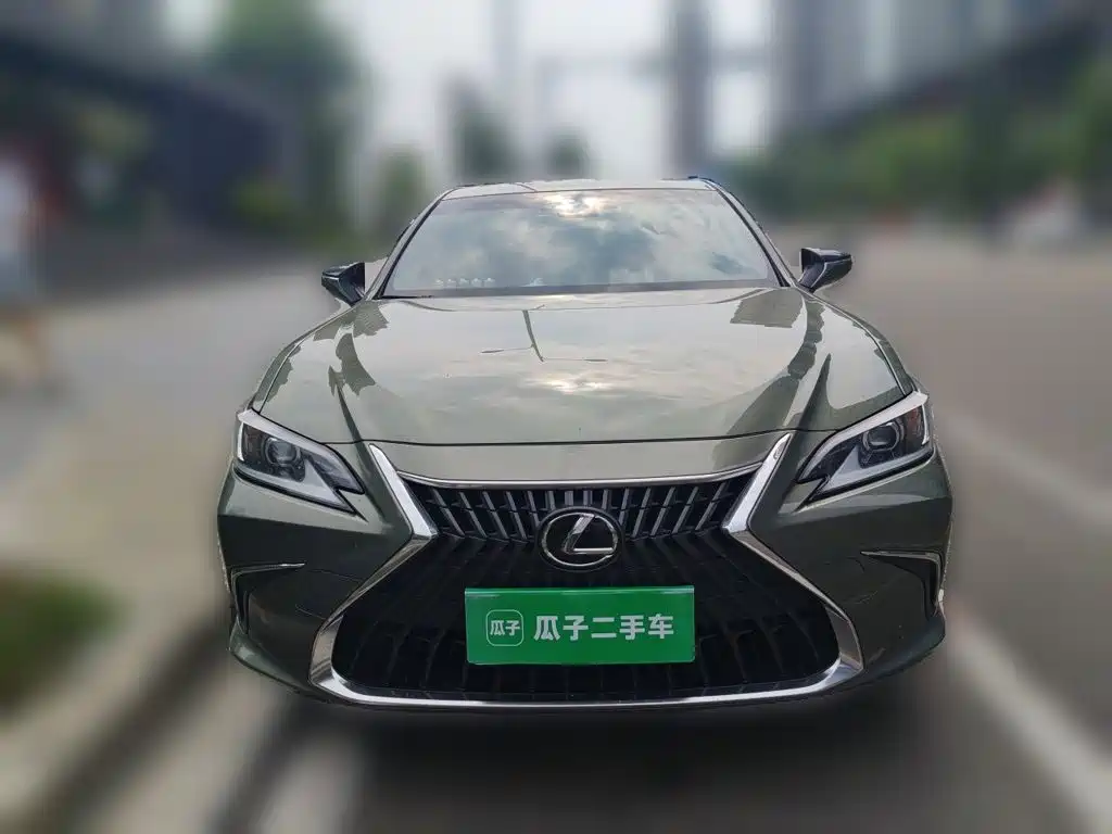 Lexus ES 2022 — фото 24