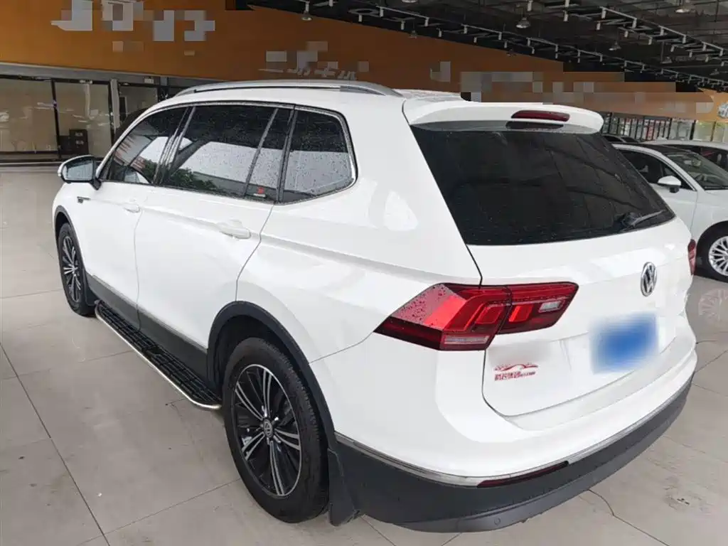 Volkswagen Tiguan L 2020 — фото 5