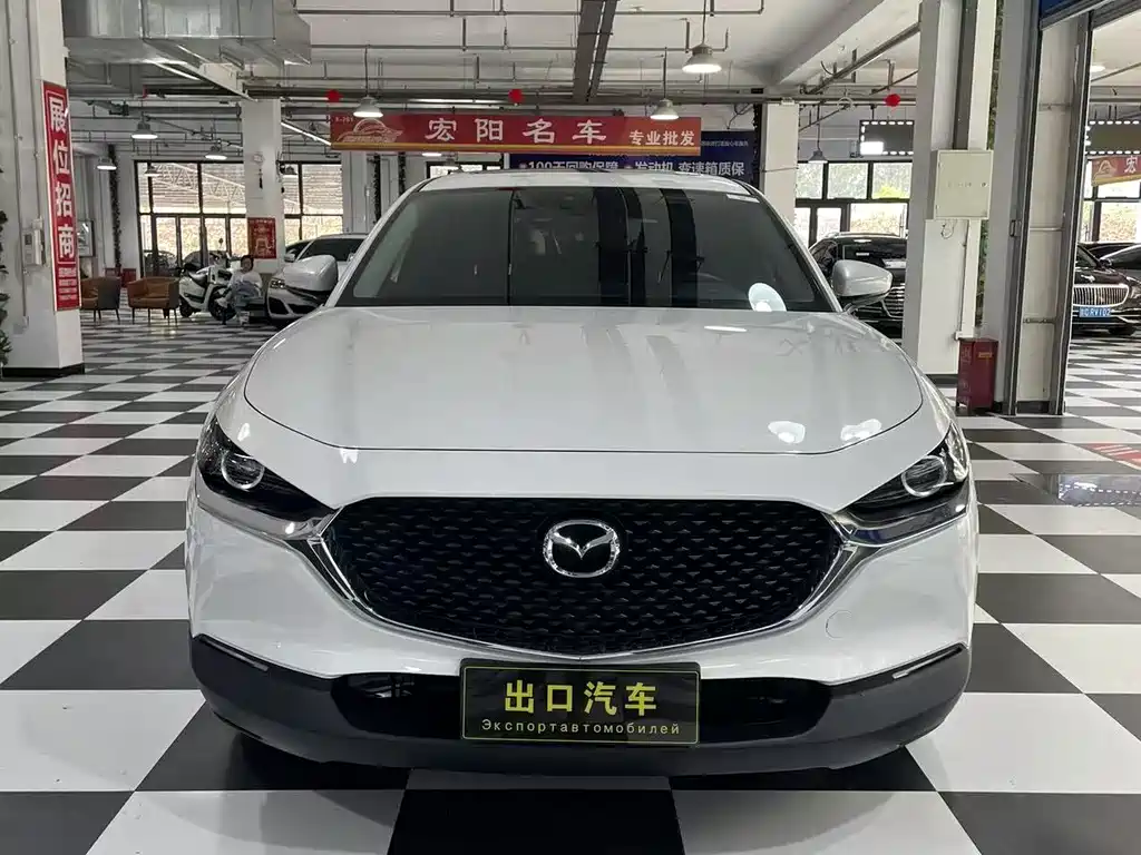 Mazda CX-30 2022 — фото 2
